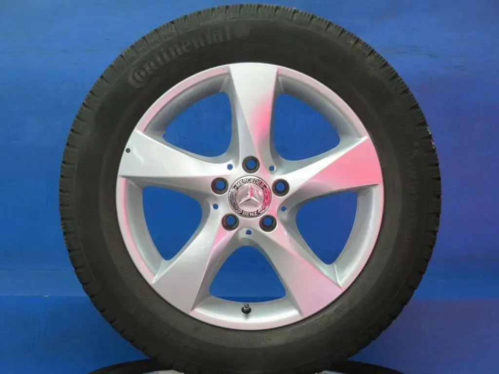 Original Mercedes V-Klasse Typ W447 bis 02/2024 Mercedes Vito Typ 447 Winterräder 17 Zoll 5-Speichen-Rad RDKS Silber Winterreifen 2x 6,5 mm / 2x 7,8 mm gebraucht - Bild 1