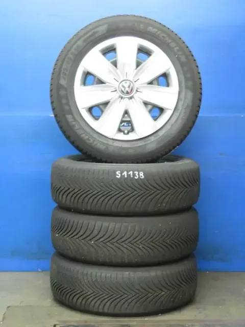 Background image for Original VW T-Roc Audi Q2 16 Zoll Stahlräder Winterräder 5Q0601027.. Schwarz Winterreifen Michelin 4x 7,5 mm Kompletträder