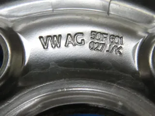Original VW Tiguan II + III Seat Tarraco Skoda Kodiaq 17 Zoll Stahlrad Winterräder 5QF601027.... Schwarz Winterreifen Continental 4x 8,7 mm Kompletträder - Bild 6