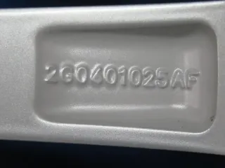Original VW Polo Typ AW / IV 16 Zoll Merano Winterräder Alufelgen 2G0601025AF Silber Winterreifen ca. 4x 6 mm - Bild 13