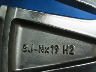 Original VW ID.7 19 Zoll Winterräder Alufelgen Hudson 14B071499 Schwarz Winterreifen 2x 8,4 mm 2x 7,2 mm - Bild 5