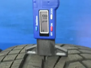 Audi A4 Typ B8 / 8K + B9 / 8W Winterräder 16 Zoll Alufelgen Silber Winterreifen ca. 2x 7 mm / 2x 8 mm - Bild 7