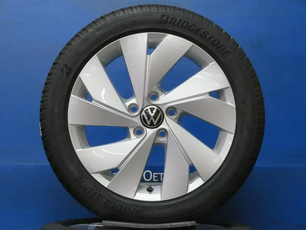 Original VW Golf 8 17 Zoll Belmond Winterräder 5H0601025B Silber 4x 7,2 mm Winterreifen Alufelgen - Bild 1