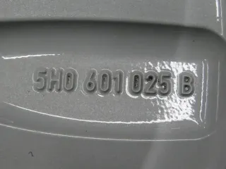 Original VW Golf 8 17 Zoll Belmond Winterräder 5H0601025B Silber Neu - Bild 5
