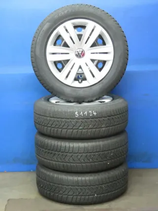 Original VW Touran II 16 Zoll Stahlrad Winterräder 5QA601027.... Schwarz Winterreifen Pirelli 2x 6,8 mm / 2x 7,2 mm - Bild 1