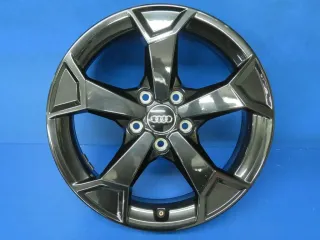 Original Audi Q3 Typ F3.. Audi Q3 Sportback Typ F3.. Alufelgen 17 Zoll Felgen 5-Speichen-Design 83A071497 + Nabendeckel - Bild 8