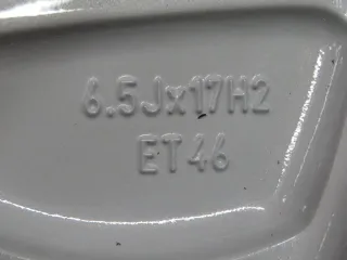Original VW Golf 8 17 Zoll Belmond Winterräder Alufelgen 5H0601025B Silber Winterreifen 2x 5,5 mm 2x 6,2 mm - Bild 6