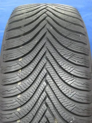 Original VW Golf 7 VW Golf Sportsvan 17 Zoll Dijon Winterräder Alufelgen 5G0601025K Silber Winterreifen 2x 6 mm / 2x 7,4 mm - Bild 11