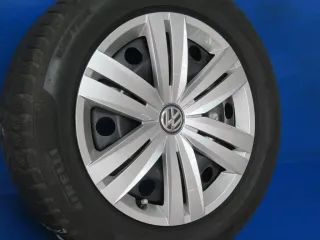 Original VW Touran II 16 Zoll Stahlrad Winterräder 5QA601027.... Schwarz Winterreifen 2x 5 mm / 2x 6,6 mm - Bild 3