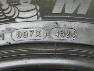 4x Winterreifen 285/40 R22 110V + 325/35R22 114W Michelin Pilot Alpin 5 SUV 2x 7,6 mm 2x 7 mm - Bild 14