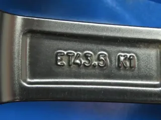 Original Hyundai Kona Typ OS Winterräder Alufelgen 17 Zoll 5-Doppelspeichen-Design Winterräder + RDKS HMD01 70743 Schwarz Winterreifen 2x 5,7 mm / 2x 7,2 mm - Bild 7