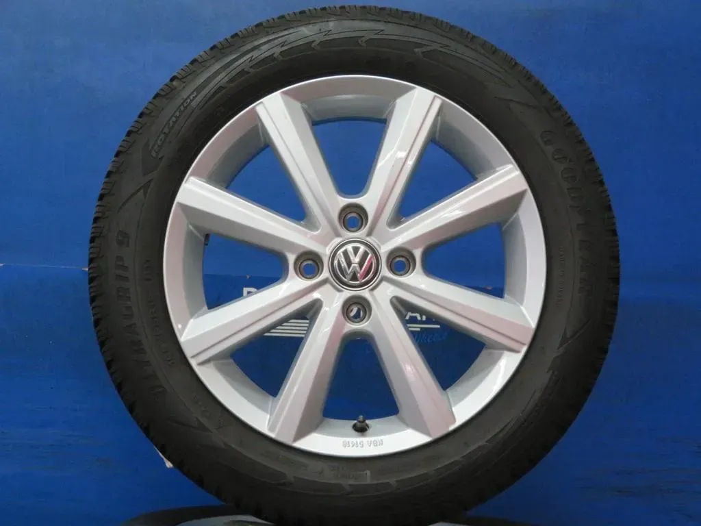 Original VW Up 15 Zoll Merano Winterräder Alufelgen 1S0601025BP Silber Winterreifen 2x 6 mm / 2x 7,6 mm - Bild 1