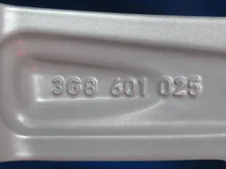 Original VW Arteon VW Passat Alltrack 17 Zoll Winterräder Alufelgen 3G8601025 Silber Winterreifen 2x 6,6 mm / 2x 7,4 mm - Bild 5