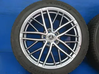 Original Mercedes Benz C63 S E Performance AMG W206 S206 Limousine T-Modell 19 Zoll AMG-Kreuzspeichen-Rad Winterräder + RDKS Alufelgen A2064012900 + A2064012400 Silber Winterreifen - Bild 15