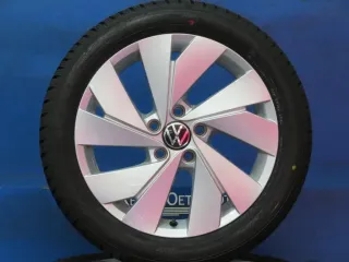 Original VW Golf 8 17 Zoll Belmond Winterräder 5H0601025B Silber Winterreifen neu - Bild 1