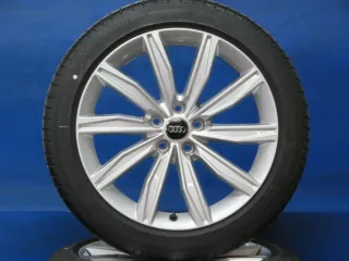 NEU Original Audi A6 Typ 4K / C8 19 Zoll 10-Speichen Dynamik Design Sommerräder Alufelgen 4K0601025G Sommerreifen - Bild 1