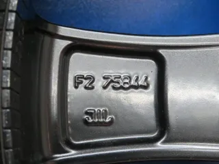 Original Hyundai Santa Fe IV Typ TM Winterräder Alufelgen 18 Zoll 5-Speichen-Design Winterräder + RDKS F2 75844 Schwarz Winterreifen 2x 6,6 mm / 2x 7,7 mm - Bild 5