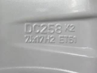Original Mercedes V-Klasse Typ W447 bis 02/2024 Mercedes Vito Typ 447 Mercedes Vito Tourer Typ 447 17 Zoll 5-Speichen-Rad Winterräder + RDKS Alufelgen A4474014800 Silber - Bild 6