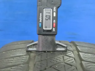 Original VW Touran II 16 Zoll Stahlrad Winterräder 5QA601027.... Schwarz Winterreifen 2x 5 mm / 2x 6,6 mm - Bild 9