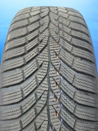 Audi A3 Typ 8V Seat Leon Typ 5F + KL Skoda Octavia III Typ 5E VW Golf 7 + 8 Winterräder Alufelgen OXXO Silber Winterreifen 2x 6 mm / 2x 7,7 mm - Bild 8
