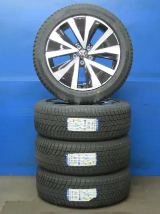 NEU Original VW T-Roc II Typ A2 18 Zoll 5-V-Speichen-Design Winterräder Alufelgen 2GJ601025B Schwarz Winterreifen - Bild 2