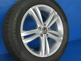 Original VW Tiguan VW Tiguan Allspace 18 Zoll Sebring Winterräder + RDKS 5NA601025M Silber Winterreifen 2x 7 mm 2x 8 mm - Bild 3