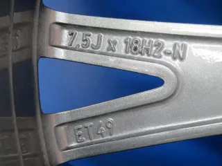 Original Mercedes A-Klasse Mercedes B-Klasse Mercedes CLA 18 Zoll Y-Speichen-Rad Ganzjahresräder + RDKS A1774010600 Termolit-metallic Ganzjahresreifen 2x Neu / 2x 99% - Bild 6