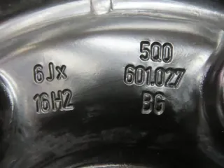 Original Skoda Octavia Typ 5E 16 Zoll Stahlrad Winterräder 5Q0601027BG Schwarz Winterreifen 2x 7,7 mm / 2x 6,4 mm - Bild 6