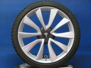 Original Tesla Model 3 20 Zoll Performance Winterräder + RDKS Alufelgen 1044227-00-D Silber Winterreifen 2x 6,5 mm 2x Neu - Bild 1