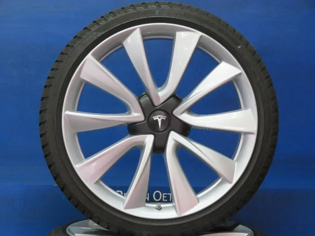Original Tesla Model 3 20 Zoll Performance Winterräder + RDKS Alufelgen 1044227-00-D Silber Winterreifen 2x 6,5 mm 2x Neu - Bild 1
