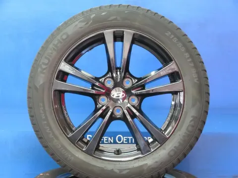 Background image for Original Hyundai Kona Typ OS Winterräder Alufelgen 17 Zoll 5-Doppelspeichen-Design Winterräder + RDKS HMD01 70743 Schwarz Winterreifen 2x 5,7 mm / 2x 7,2 mm