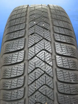 Original VW Touran II 16 Zoll Stahlrad Winterräder 5QA601027.... Schwarz Winterreifen Pirelli 2x 6,8 mm / 2x 7,2 mm - Bild 11