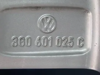 Original VW Passat Limousine VW Passat Variant 17 Zoll Helsinki Winterräder 3G0601025C Silber 2x 6,6 mm / 2x 7,5 mm - Bild 5