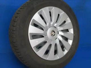 Original Skoda Octavia IV Typ NX ( bis 110 KW ) 16 Zoll Stahlrad Winterräder 5Q0601027.... Schwarz Winterreifen 2x 6,8 mm / 2x 7,8 mm - Bild 3
