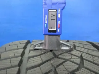 Tesla Model 3 Perfomance Highland 20 Zoll Alufelgen Impatto Winterräder + RDKS Silber Winterreifen 2x 8,1 mm 2x 7,7 mm - Bild 6