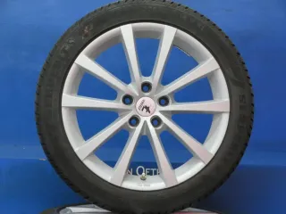 VW Passat VW T-Roc Seat Ateca Skoda Karoq Skoda Octavia Winterräder gebraucht Winterreifen Alufelgen 18 Zoll - Bild 1