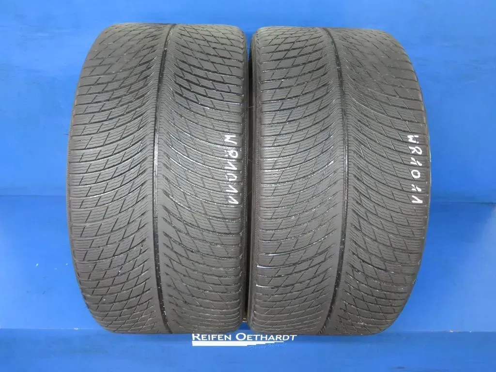 2x Winterreifen 325/35 R22 114W Michelin Pilot Alpin 5 SUV 4123 2x 6,1 mm - Bild 1