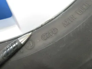 Original Mercedes V-Klasse Typ W447 bis 02/2024 Mercedes Vito Typ 447 Winterräder 17 Zoll 5-Speichen-Rad RDKS Silber Winterreifen gebraucht - Bild 11