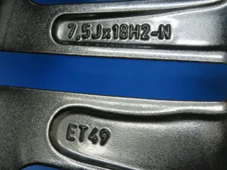 Original Mercedes A-Klasse Mercedes B-Klasse Mercedes CLA 18 Zoll 5-Doppelspeichen-Rad Winterräder + RDKS A1774011500 Schwarz Winterreifen neu - Bild 7