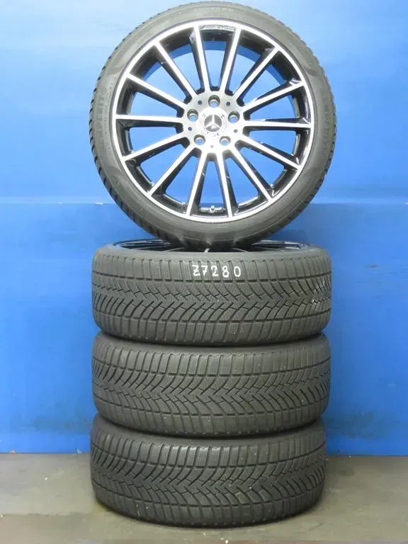 Original Mercedes A-Klasse AMG A35 + 4Matic 19 Zoll AMG Vielspeiche Winterräder + RDKS Alufelgen A1774011900 Schwarz  Winterreifen 4x 8 mm - Bild 1
