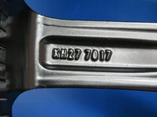 Original Hyundai Tucson Typ NX4 Winterräder Alufelgen 17 Zoll 5-Doppelspeichen-Design Winterräder + RDKS KH27 7517 Schwarz Winterreifen 2x 6,3 mm / 2x 7 mm - Bild 5