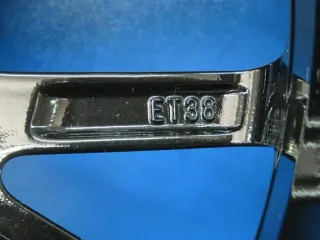 Original Audi Q3 Sportback Typ F3 Audi Q3 SUV Typ F3 20 Zoll 5-Y-Design Winterräder Alufelgen 83A601025A Schwarz Winterreifen 4x 7,8 mm - Bild 7