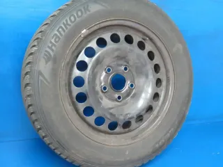 Original VW Touran II 16 Zoll Stahlrad Winterräder 5QA601027.... Schwarz Winterreifen 2x 5,5 mm / 2x 6 mm - Bild 5