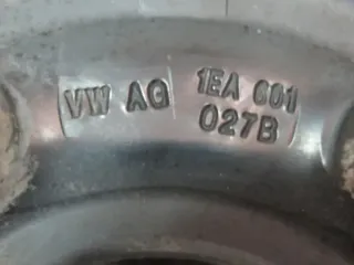 Original VW ID.4 VW ID.5 Skoda Elroq Skoda Enyaq 19 Zoll Stahlrad Winterräder 1EA601027.. Schwarz Winterreifen 2x 7,8 mm 2x 6,8 mm - Bild 7