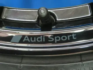 Original Audi Q3 Sportback Typ F3 Audi Q3 SUV Typ F3 20 Zoll 5-Y-Design Winterräder Alufelgen 83A601025A Schwarz Winterreifen 4x 7,8 mm - Bild 8