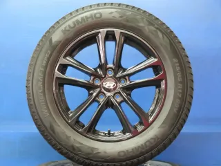 Original Hyundai Tucson Typ NX4 Winterräder Alufelgen 17 Zoll 5-Doppelspeichen-Design Winterräder + RDKS KH27 7517 Schwarz Winterreifen 2x 6,3 mm / 2x 7 mm - Bild 1