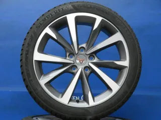 Original Cupra Leon 18 Zoll 10-Arm-Design Winterräder Alufelgen 5FA601025E Anthrazit Winterreifen 2x 7,5 mm / 2x 8,3 mm - Bild 1