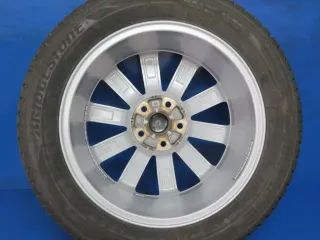 Original VW Touran II 17 Zoll Alufelgen Trondheim Winterräder 5TA601025B Silber Winterreifen 2x 7,3 mm / 2x 4,5 - 5 mm - Bild 4