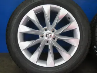 Original Skoda Enyaq 80 / 80X / 85 / 85X / RS Typ NY Skoda Elroq 19 Zoll Crystal Winterräder Alufelgen 5LA601025 Silber Winterreifen 4x 8,3 mm - Bild 15
