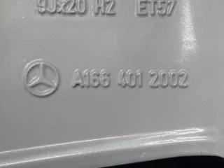 Original Mercedes GLE Typ 166 Mercedes GLE 43 AMG Typ 166 Mercedes ML Typ 166 20 Zoll AMG-5-Arm-Speichen-Rad Winterräder + RDKS Alufelgen A1664012002 Silber Winterreifen Neu - Bild 6